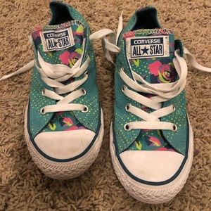 Converse Girls Size 2
